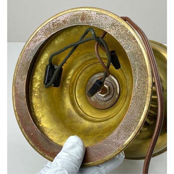 Antique B&H BRADLEY & HUBBARD Brass Oil Lamp Converted Electric w/ Glass Chimney - Picture 9 of 11